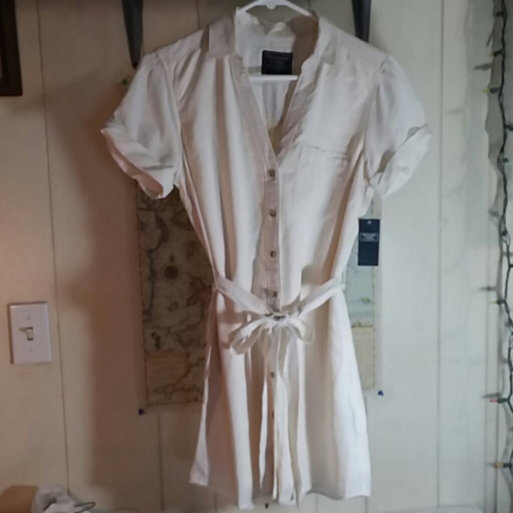 Abercrombie & Fitch Cream Dress with Belt